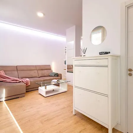 Nuevo Apartamento Clanset, Junto A Palacio Congresos * Seville